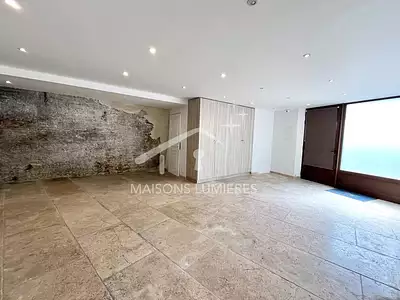 Immeuble, 115 m²