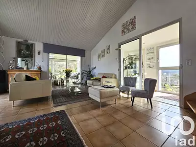 Maison, 151 m²