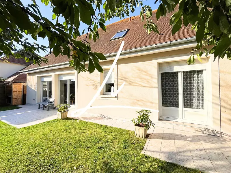 Maison, 177 m²