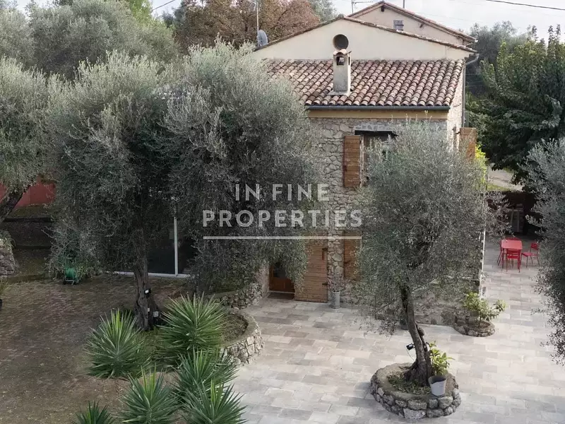 Maison, 200 m²