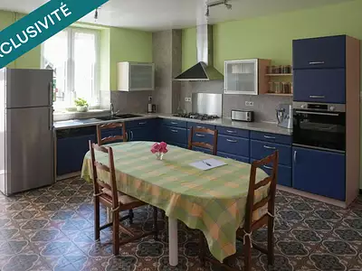Maison, 335 m²