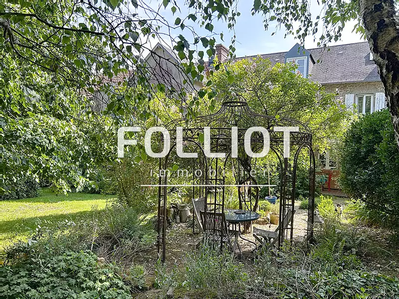 Maison, 277 m²
