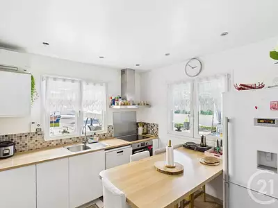 Maison, 278 m²