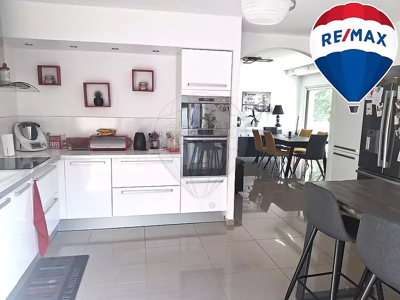 Maison, 165 m²