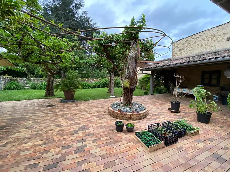 Maison, 700 m²