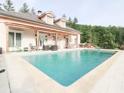 Maison, 276 m²
