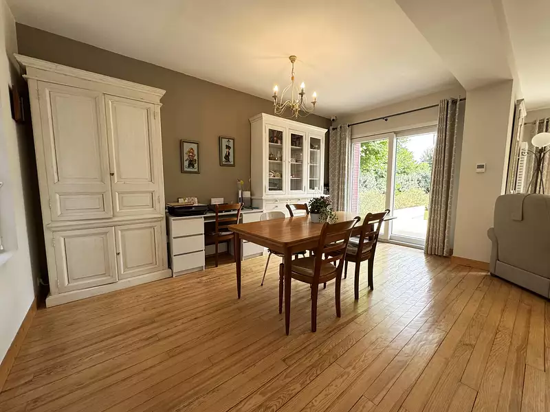 Maison, 180 m²