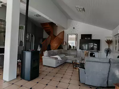 Maison, 250 m²