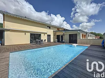 Maison, 272 m²