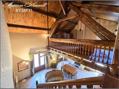 Maison, 245 m²