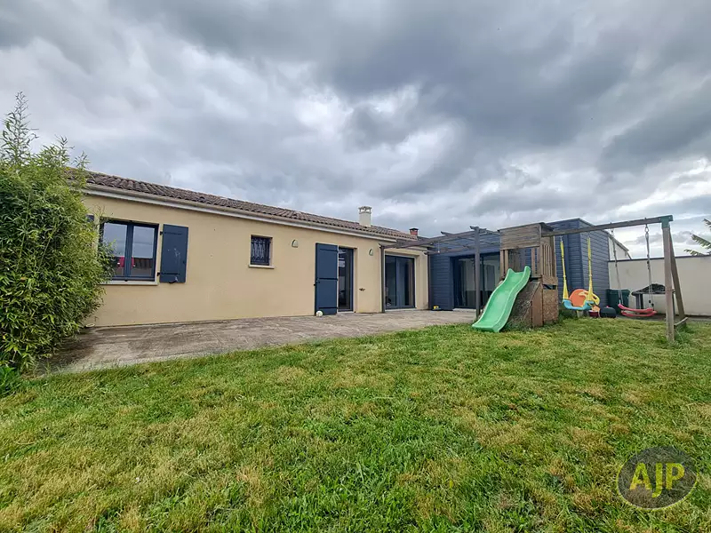 Maison, 104,02 m²