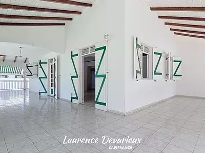 Maison, 204 m²