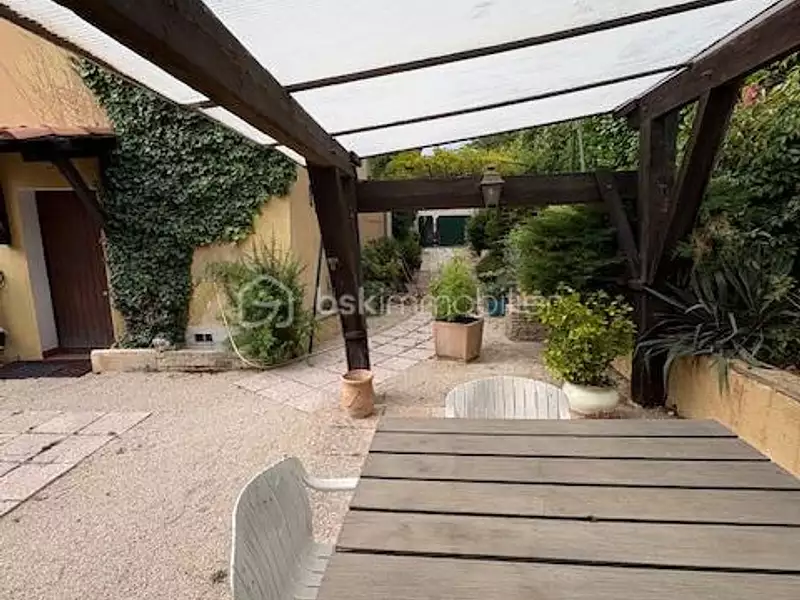 Maison, 210 m²