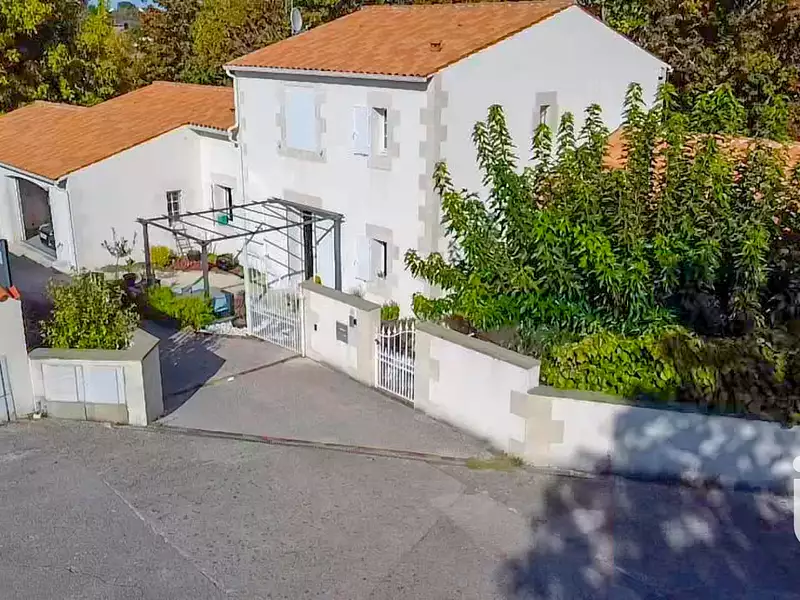 Maison, 178 m²