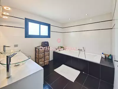 Maison, 170 m²