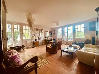 Maison, 255 m²