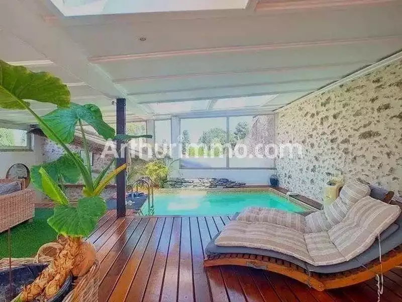 Maison, 208 m²