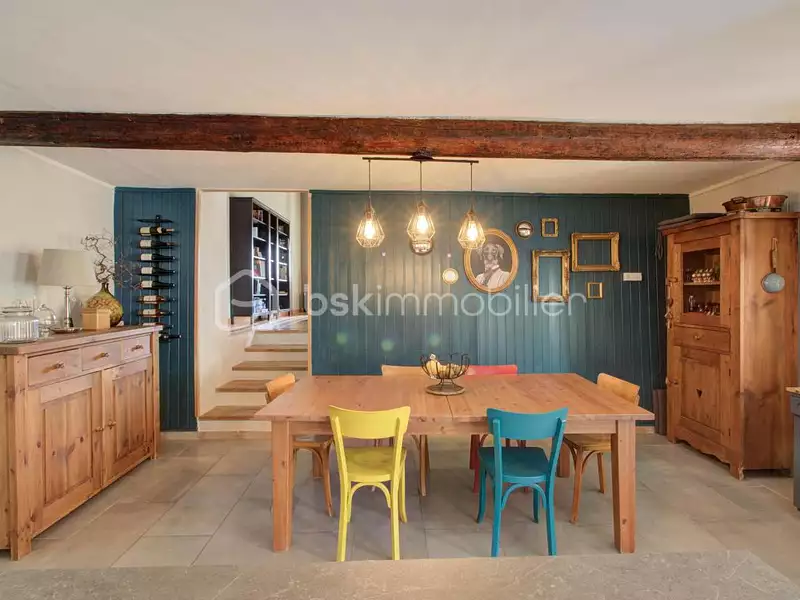 Maison, 230 m²