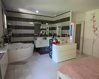 Maison, 168 m²