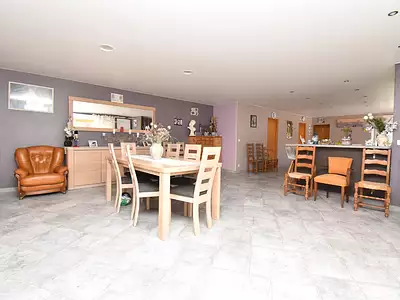 Maison, 216 m²
