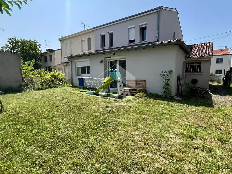Maison, 113,6 m²