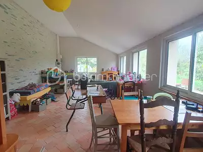 Maison, 300 m²