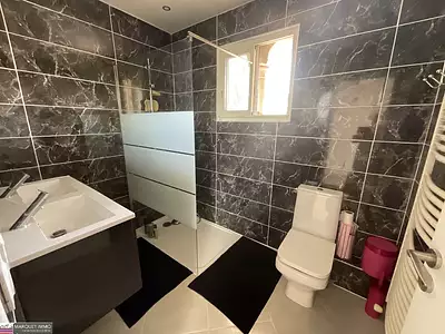 Maison, 214 m²