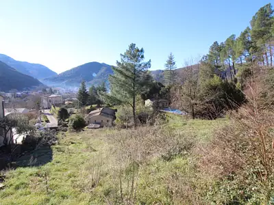 Terrain, 2 100 m²