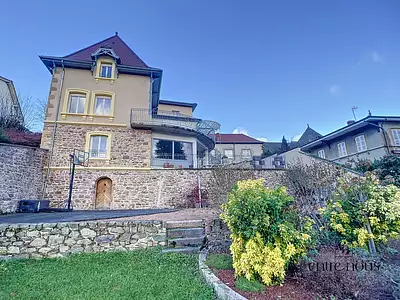 Maison, 270 m²