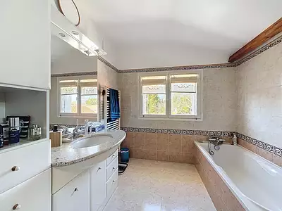 Maison, 180 m²