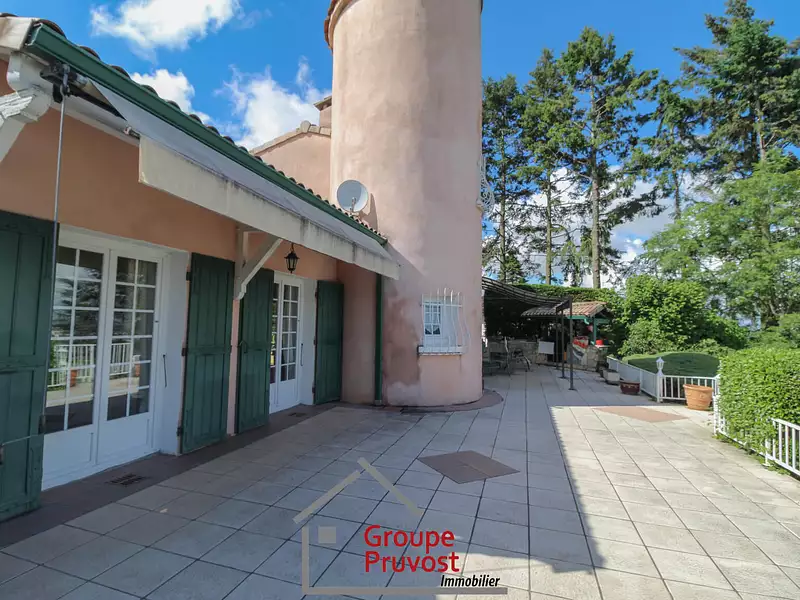 Maison, 280 m²