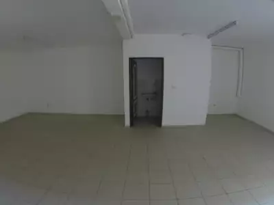 Divers, 60 m²