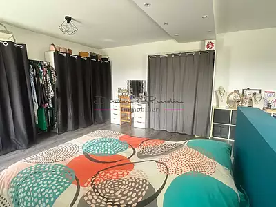 Maison, 245 m²