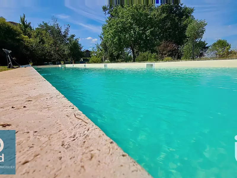 Divers, 523 m²