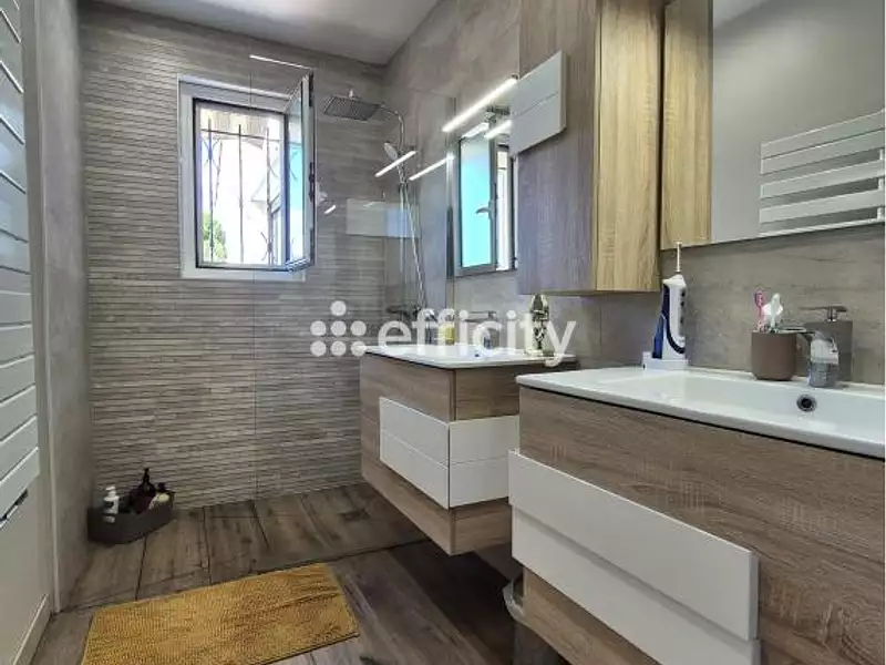 Maison, 150 m²