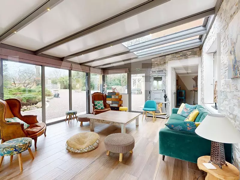 Maison, 807 m²