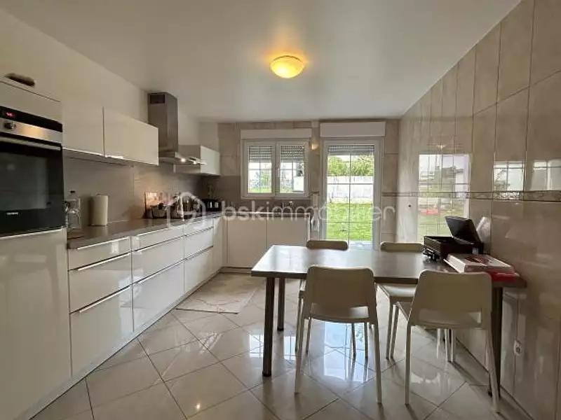 Maison, 157 m²