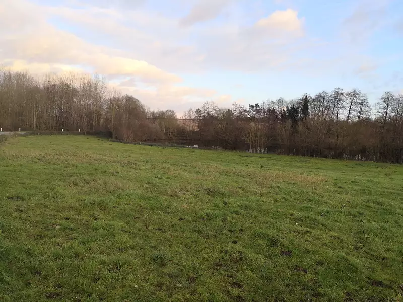 Terrain, 17 370 m²