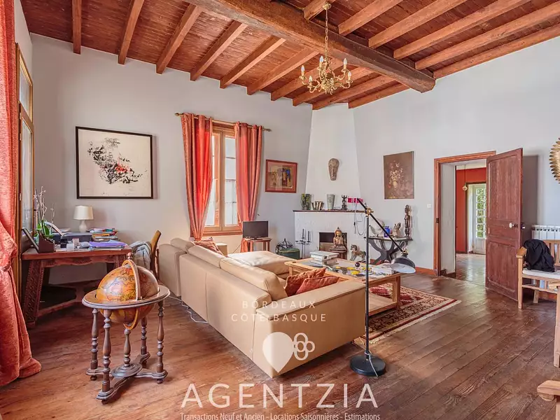 Appartement, 220 m²