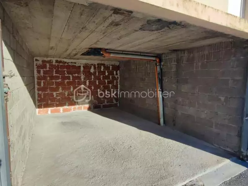 Parking, 15 m²