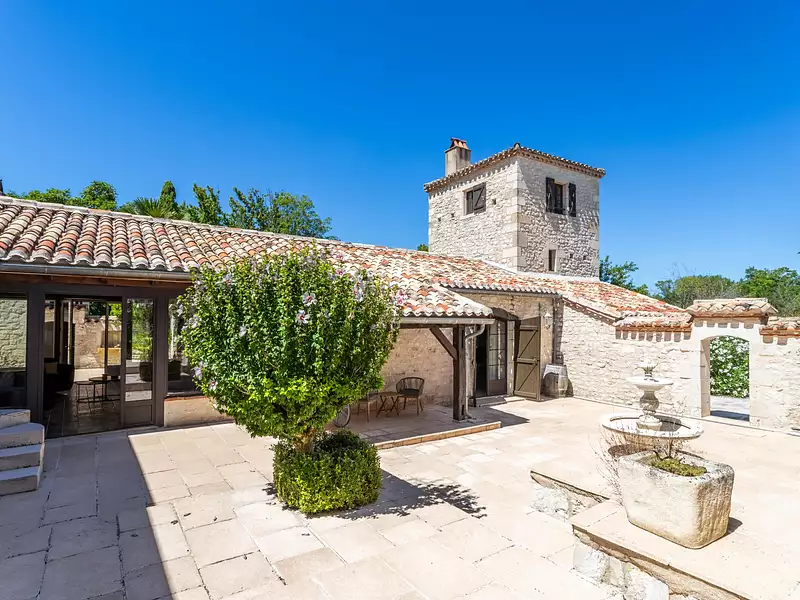 Maison, 322 m²