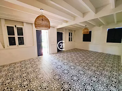 Maison, 230 m²