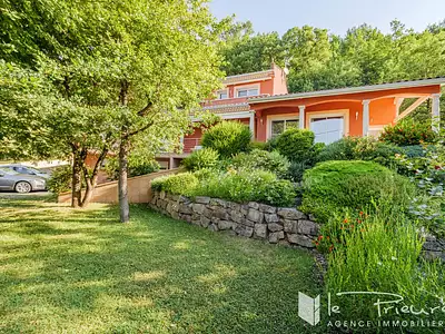 Maison, 176,02 m²