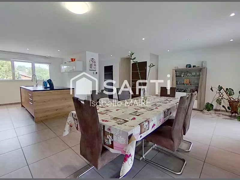 Maison, 132 m²