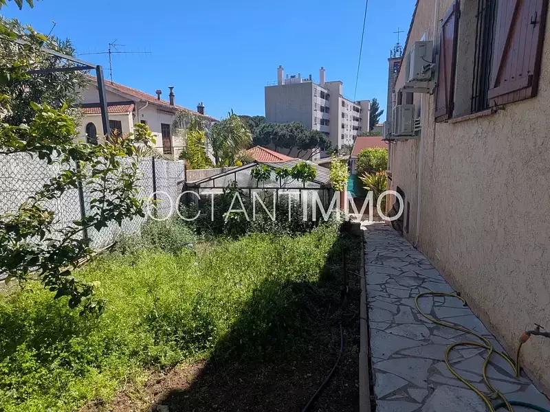 Maison, 169 m²