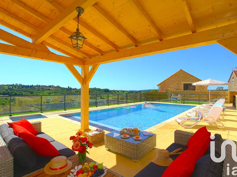 Maison, 760 m²