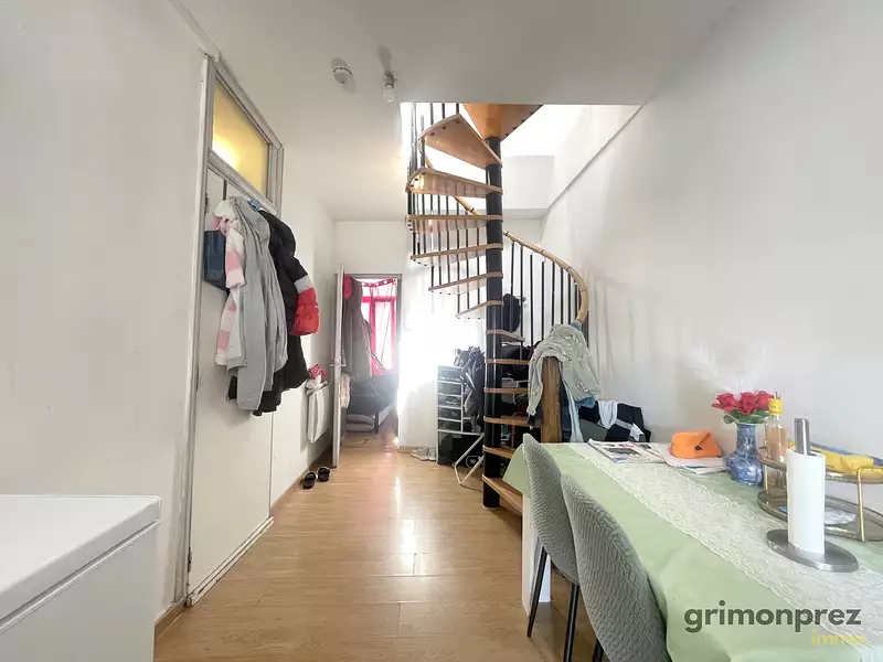 Immeuble, 90 m²