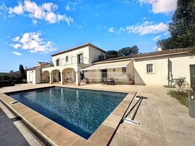 Maison, 250 m²