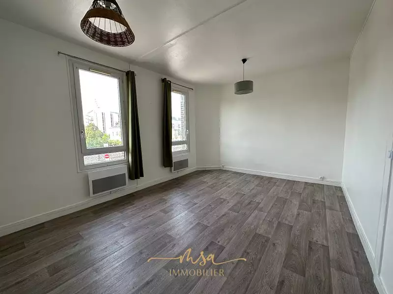 Immeuble, 352 m²