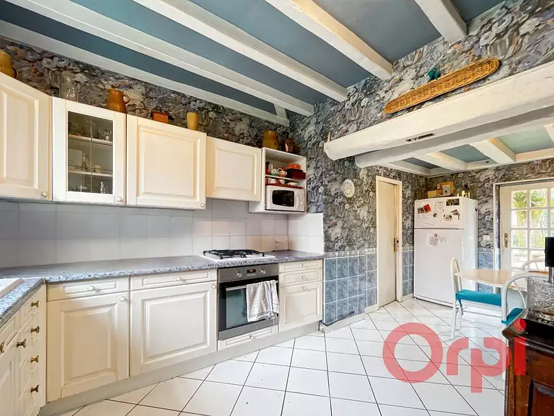 Maison, 253 m²